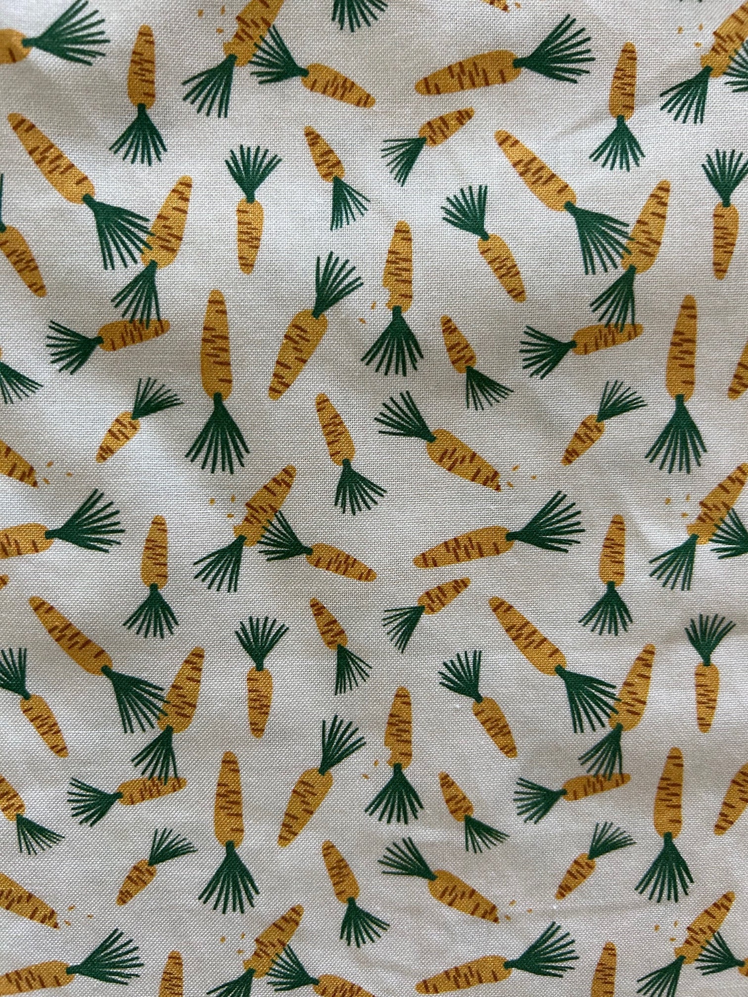 Carrots Bow Top