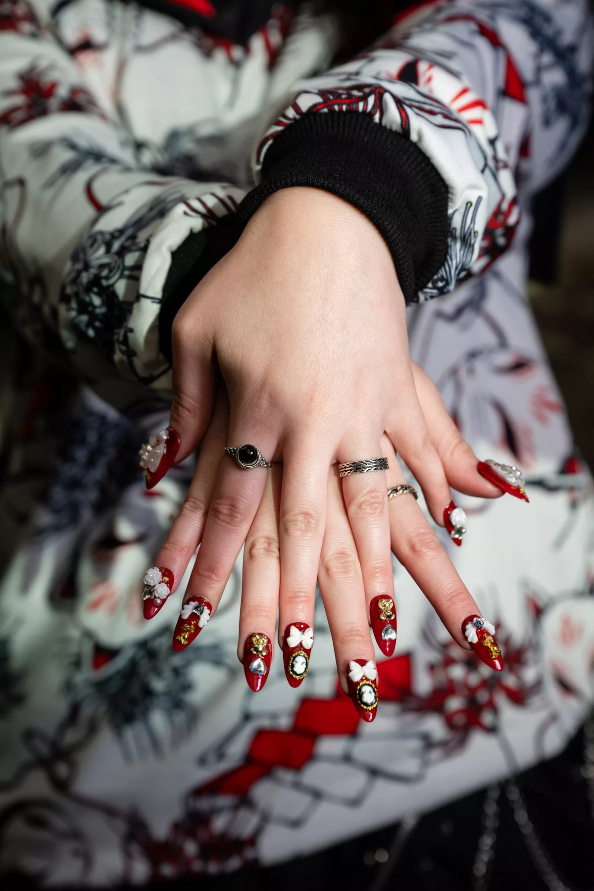Victorian Shadows (Red)